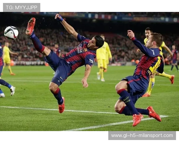 巴萨靠逼抢制造机会，费尔明抢断后直接远射轰门